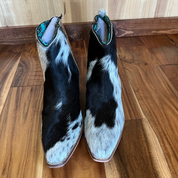 🌸NEW RELEASE Tooled Leather Genuine Hide-on Women Bootie Boot Boho Western Shoe - Picture 14 of 16